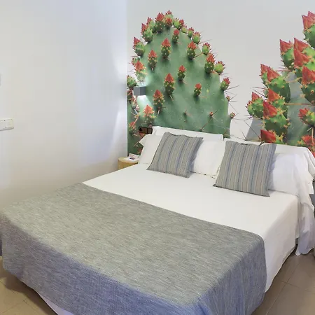 Es Baulo Petit Aparthotel 4*
