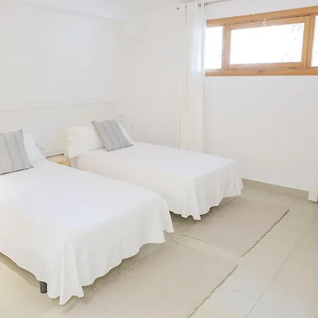 Aparthotel Es Baulo Petit 4*