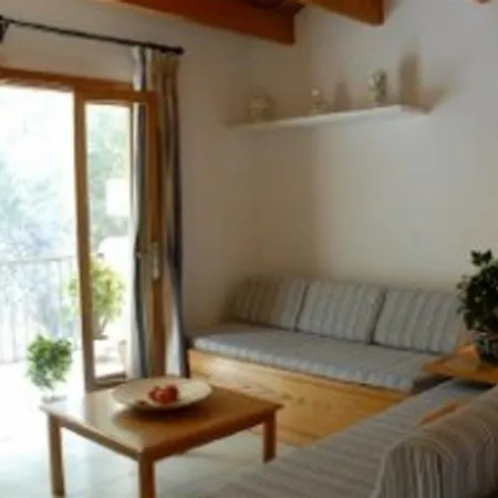 Es Baulo Petit Aparthotel 4*