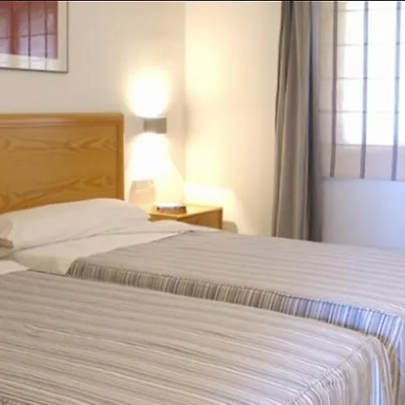 Es Baulo Petit Aparthotel 4*